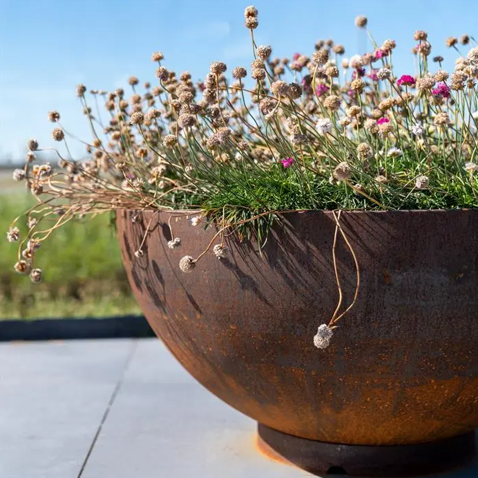 Pflanzenkübel Bocca aus Cortenstahl