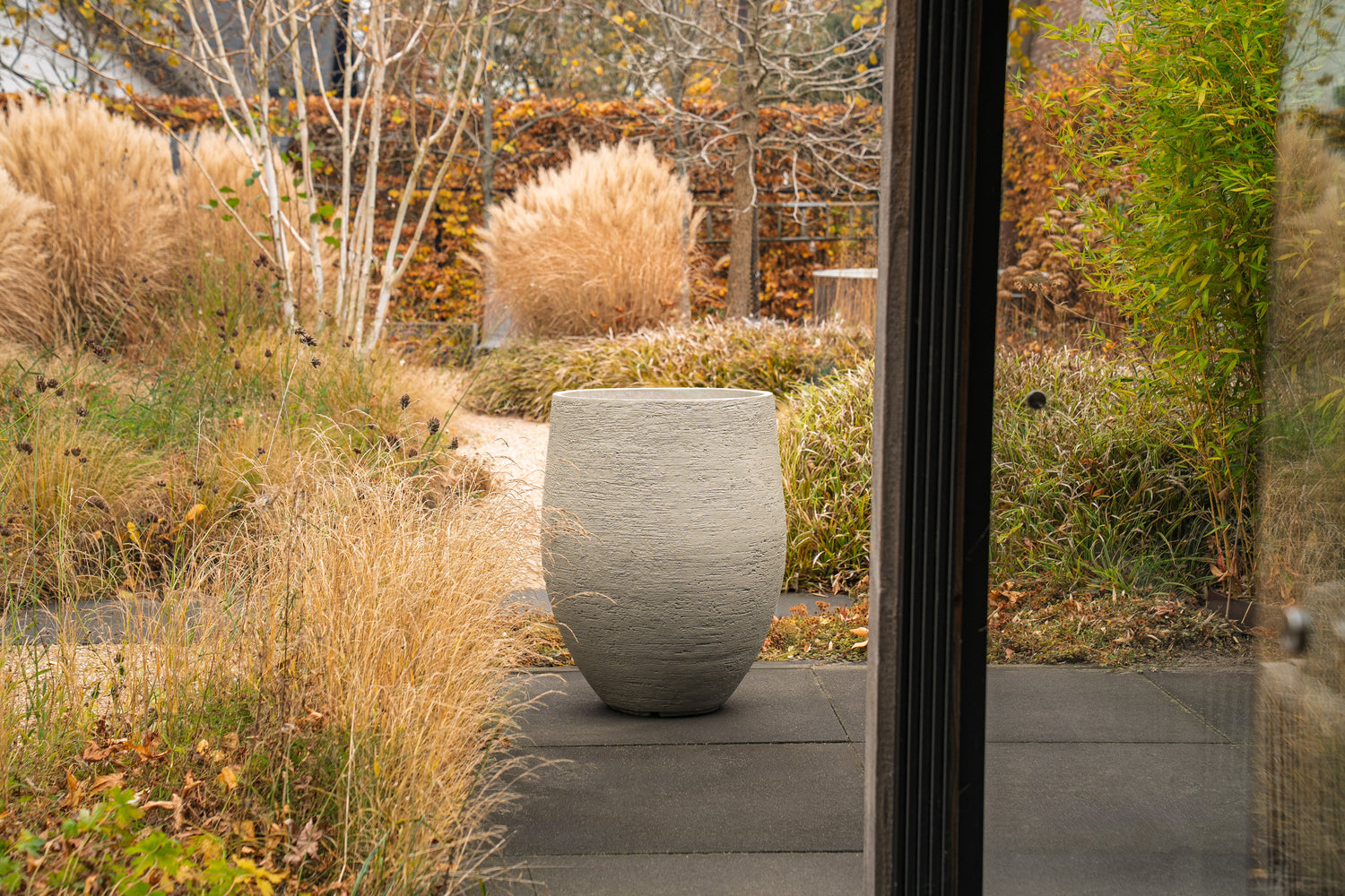 Stonecore Pflanzkübel - robuste Designlösungen aus Beton und Glasfaser für Garten und Terrasse