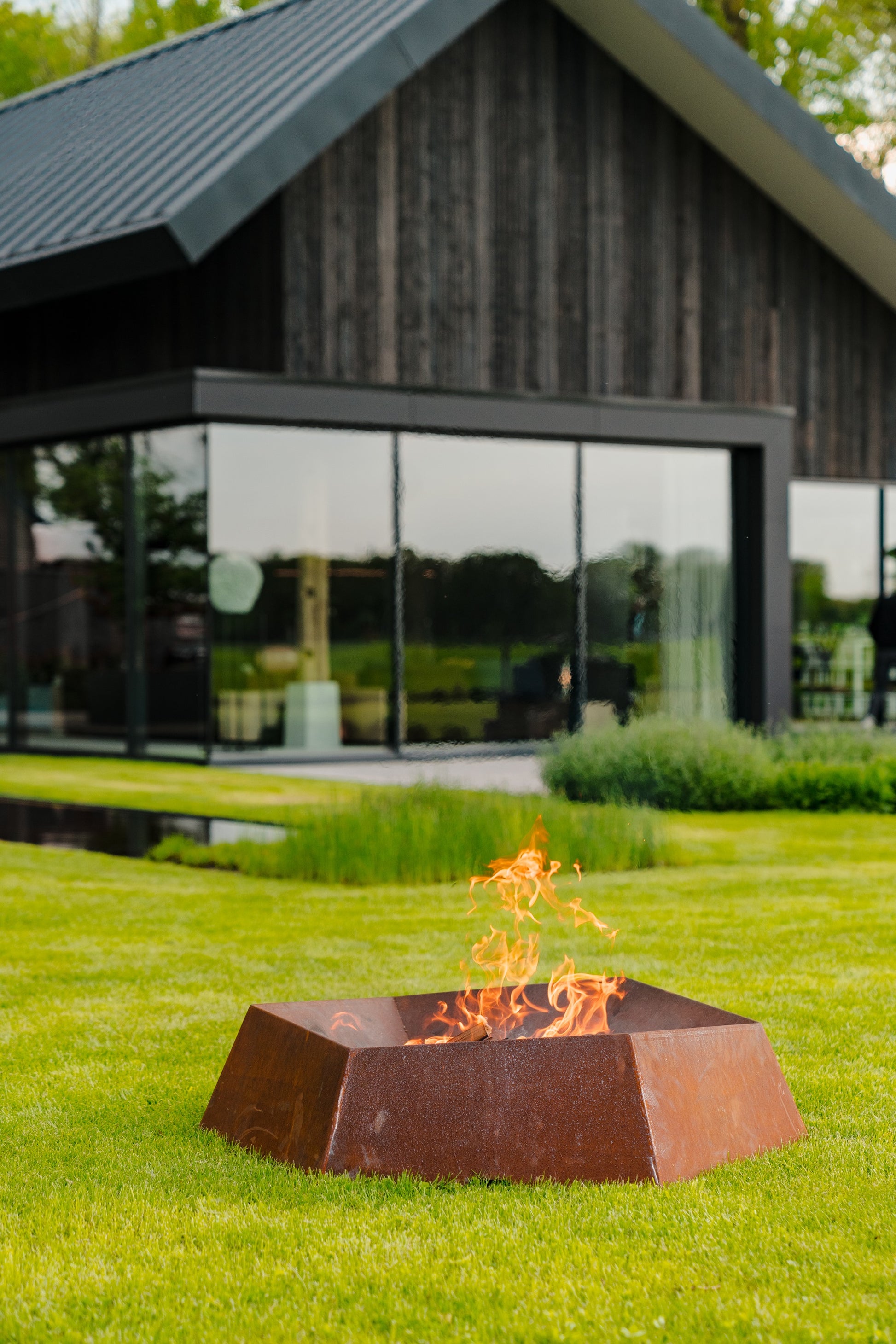 FORMA Feuerschale aus Corten